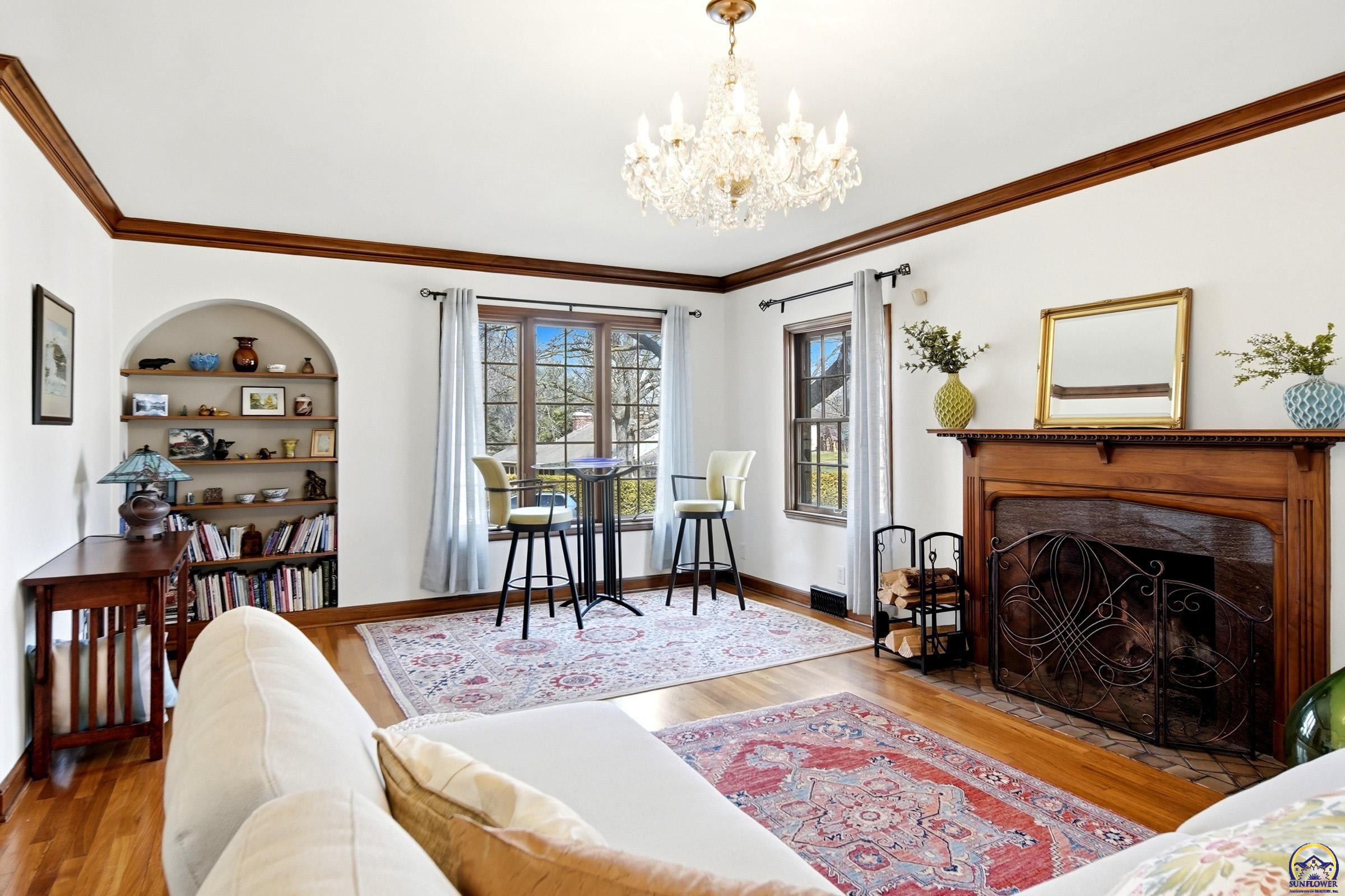 3315 Southwest 15th Street Topeka, KS 66604 - Photo 2 of 34