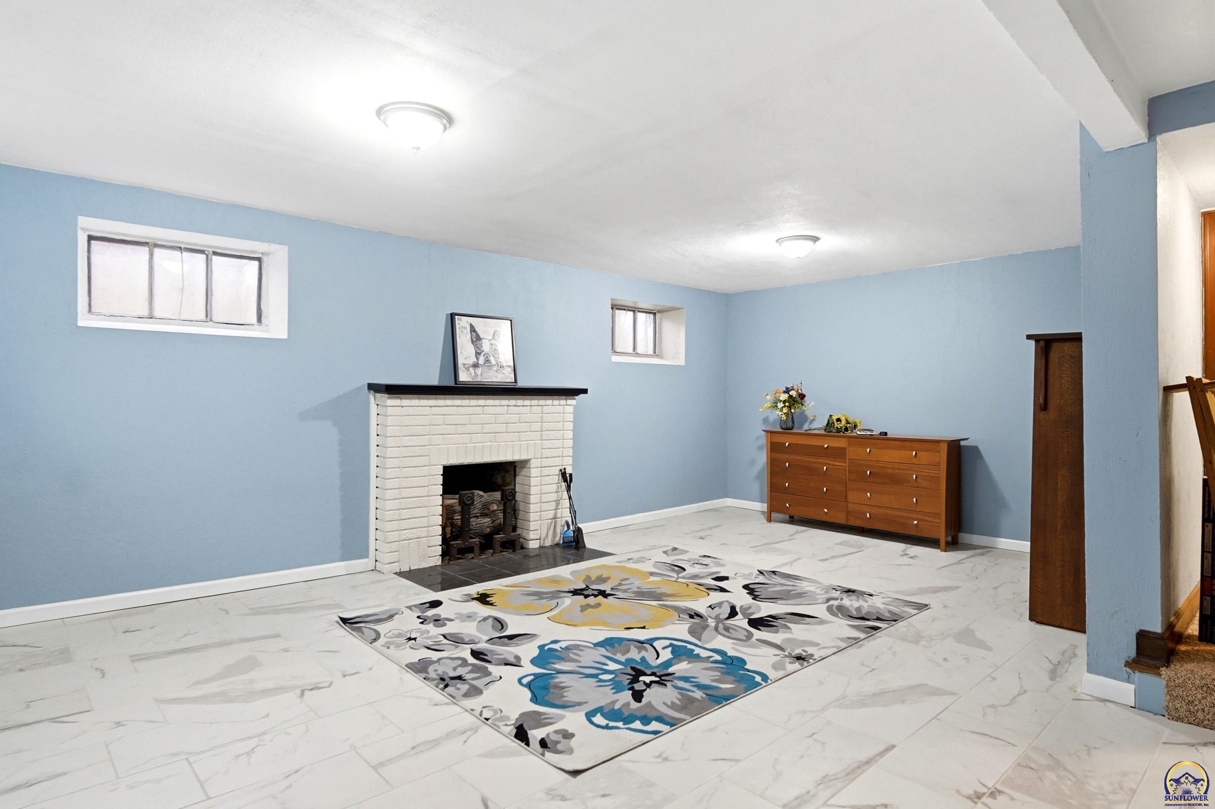 3315 Southwest 15th Street Topeka, KS 66604 - Photo 26 of 34