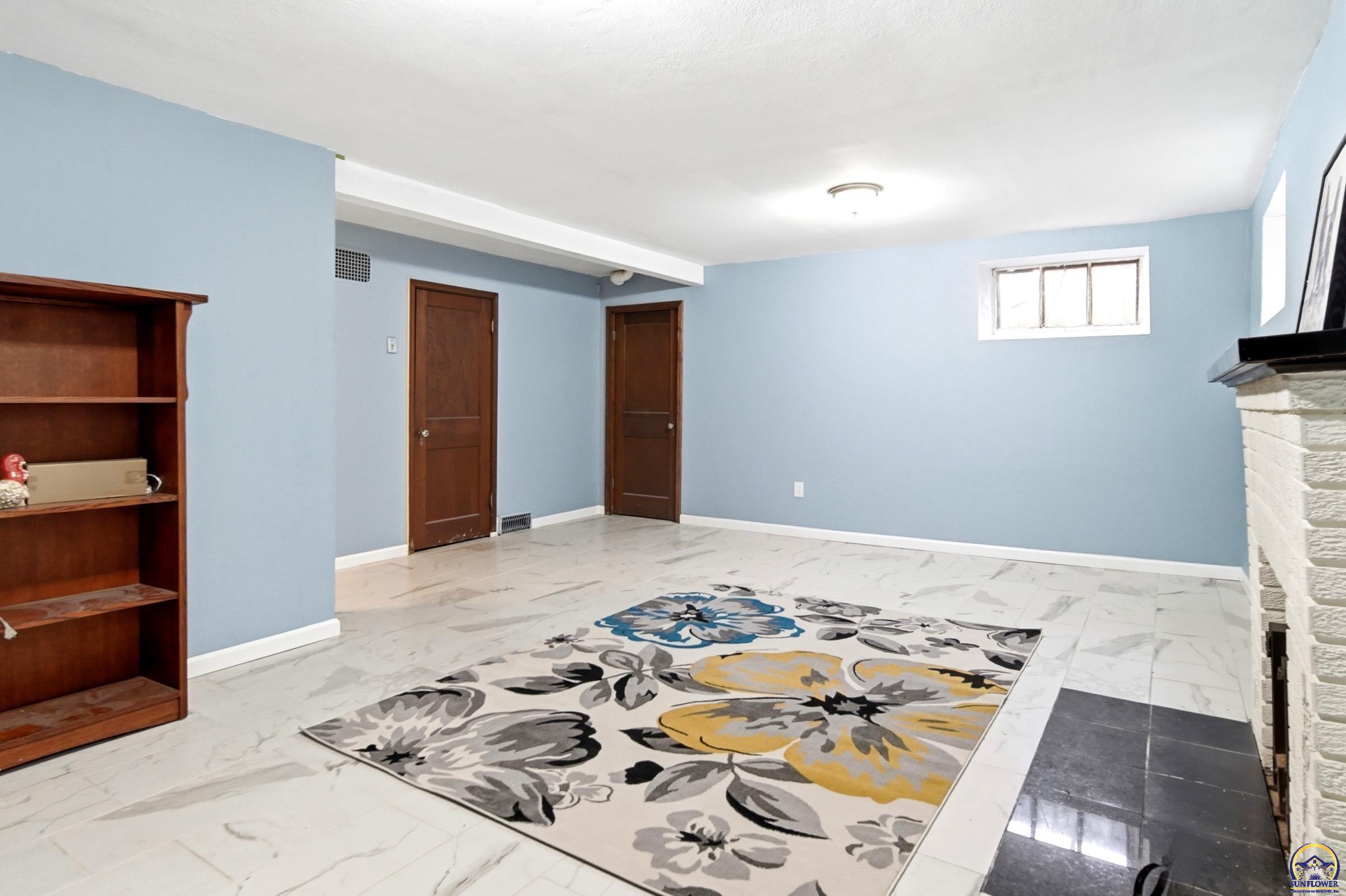 3315 Southwest 15th Street Topeka, KS 66604 - Photo 27 of 34