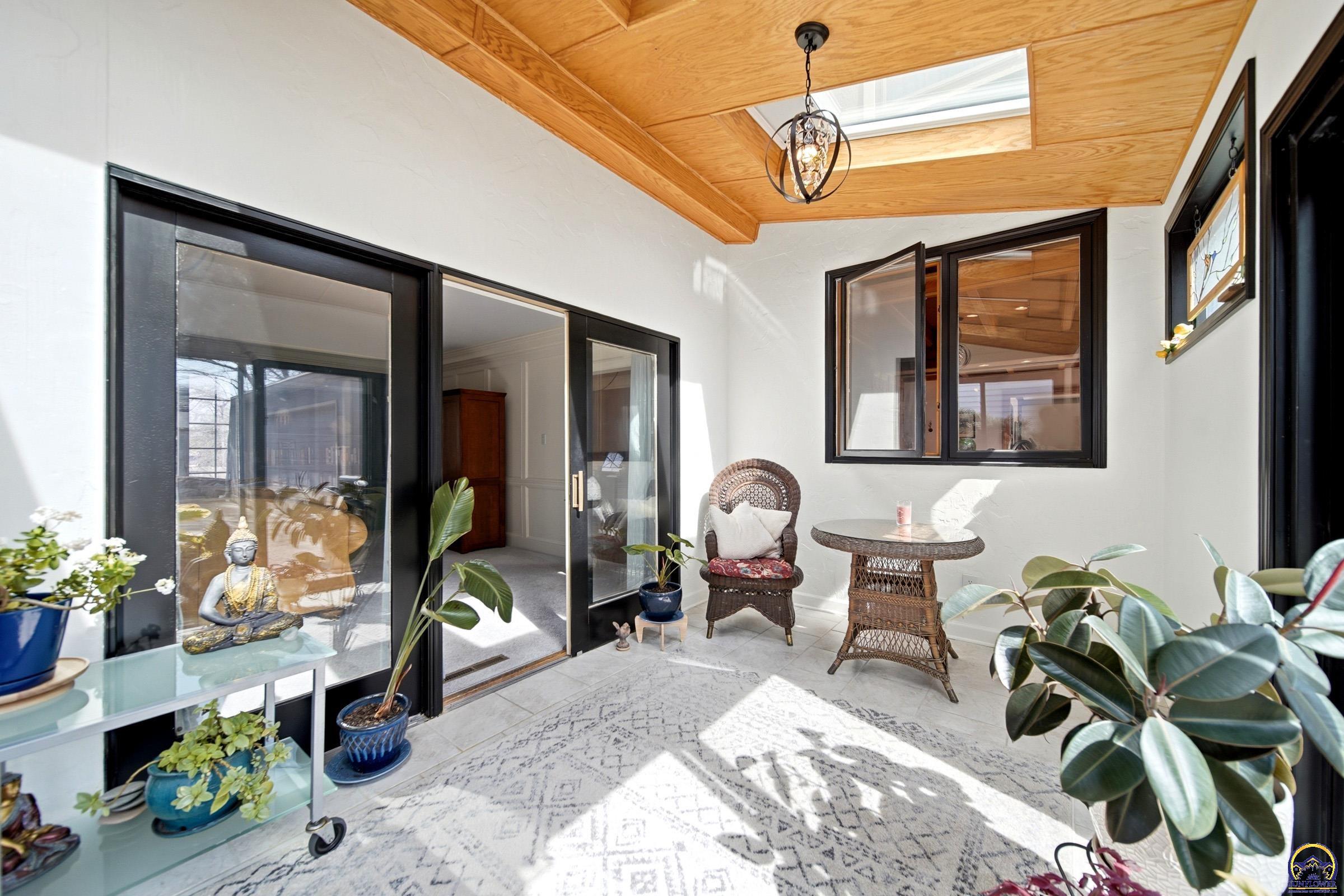 3315 Southwest 15th Street Topeka, KS 66604 - Photo 28 of 34