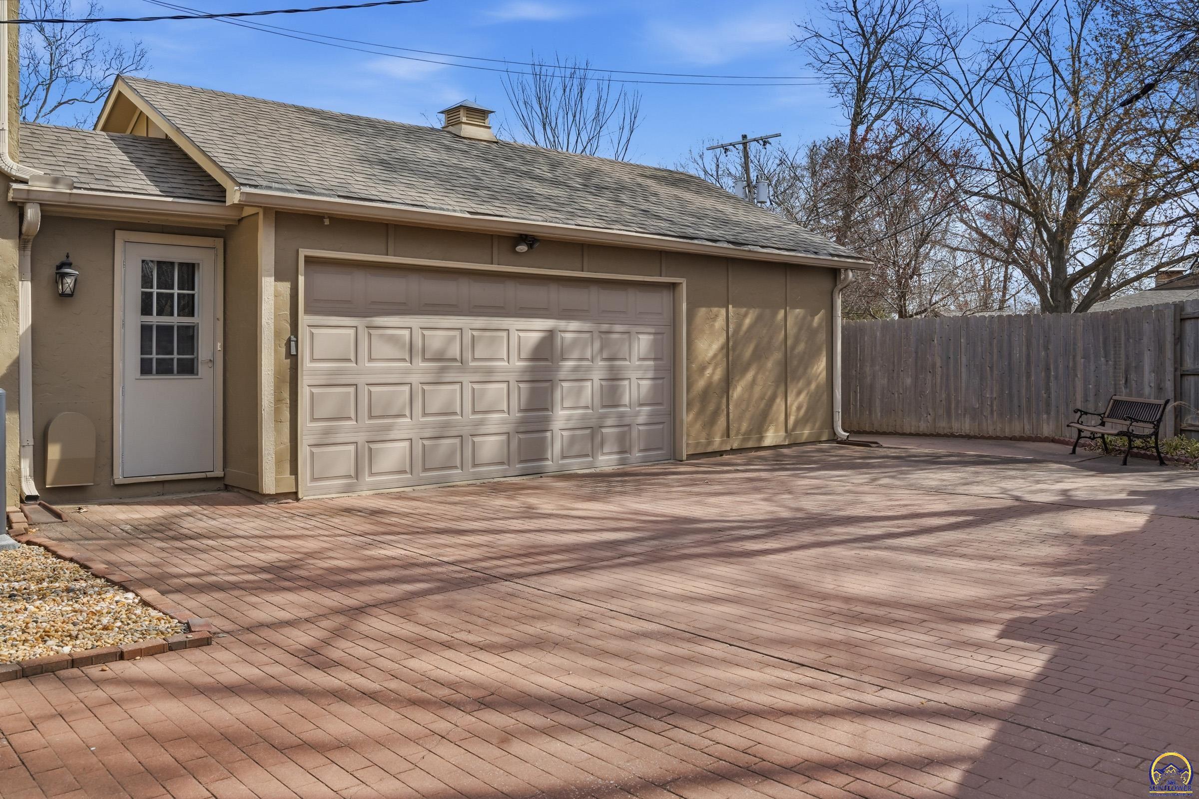 3315 Southwest 15th Street Topeka, KS 66604 - Photo 33 of 34