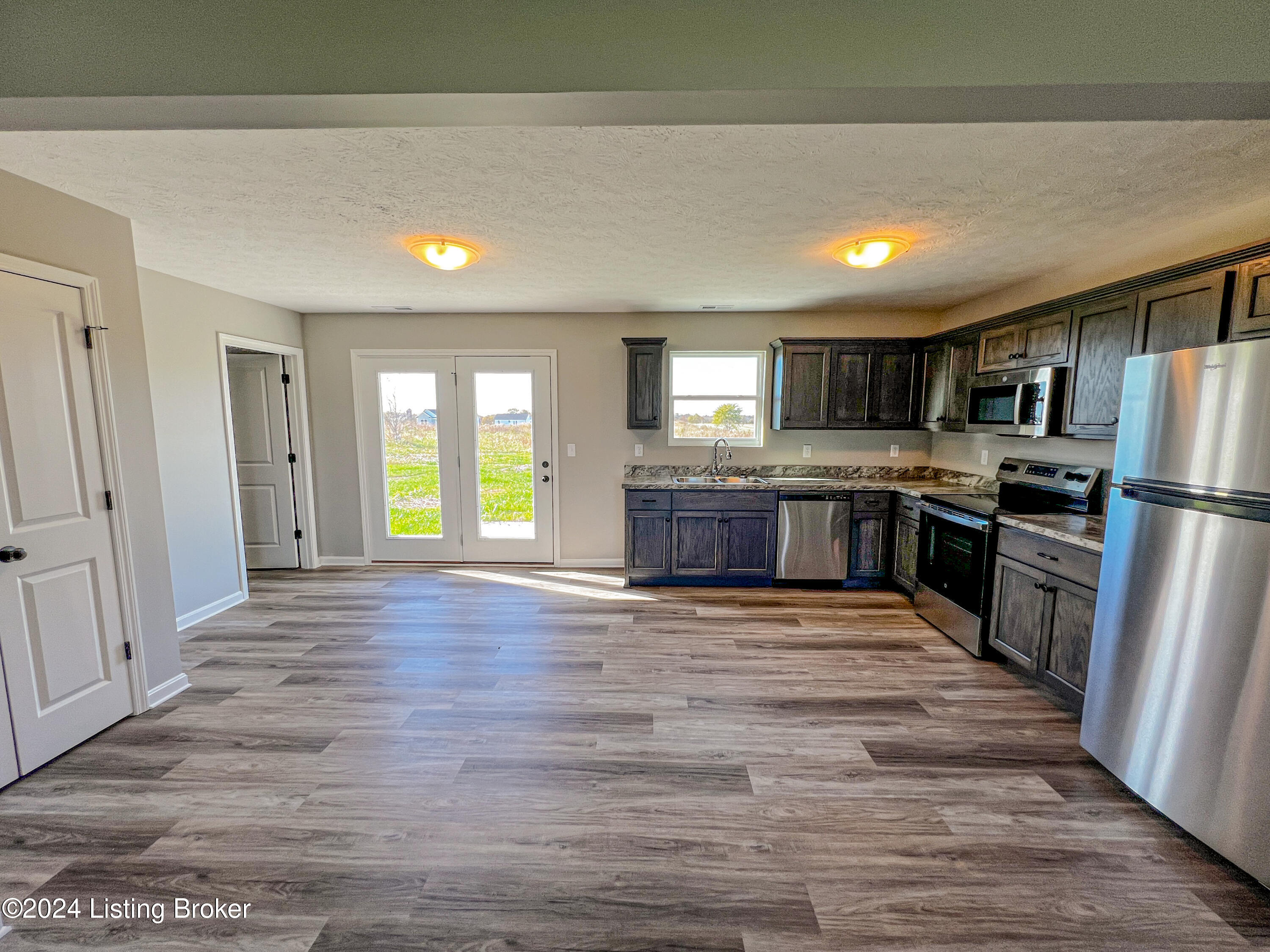 564 Alvin Brooks Road Buffalo, KY 42716 - Photo 6 of 25 IMG_5536