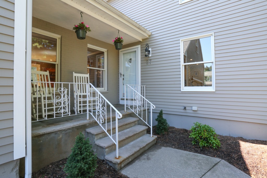 27 Winslow Road Needham, MA 02492 - Photo 3 of 12