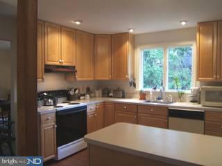 547 Sugartown Road Malvern, PA 19355 - Photo 5 of 6 Gallery Image 5