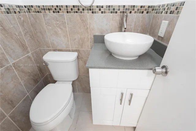 $325,000 | 300 Northwest 42nd Avenue, Unit 411, Miami, FL 33126