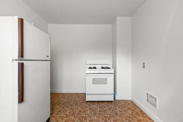 $314,900 | 1231 Shawano Avenue, Green Bay, WI 54303