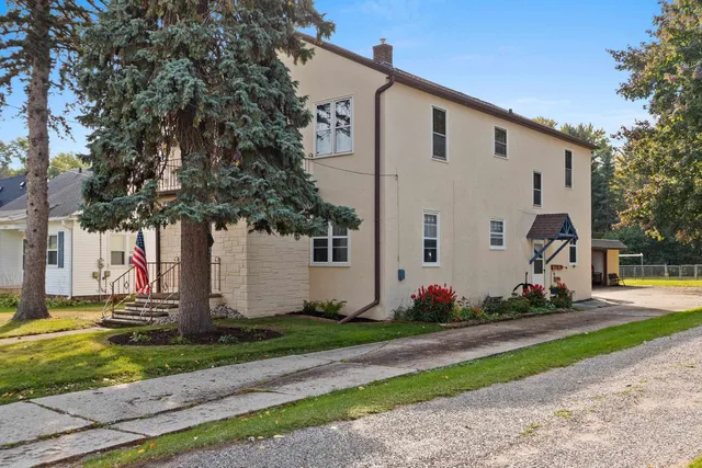 $314,900 | 1231 Shawano Avenue, Green Bay, WI 54303