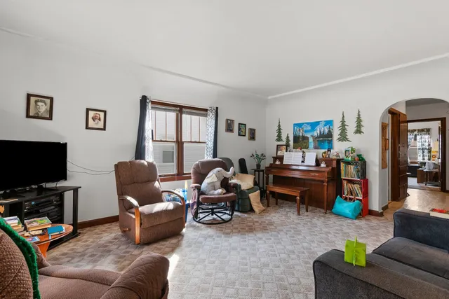 $314,900 | 1231 Shawano Avenue, Green Bay, WI 54303