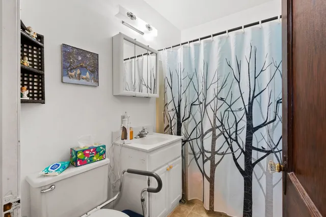 $314,900 | 1231 Shawano Avenue, Green Bay, WI 54303