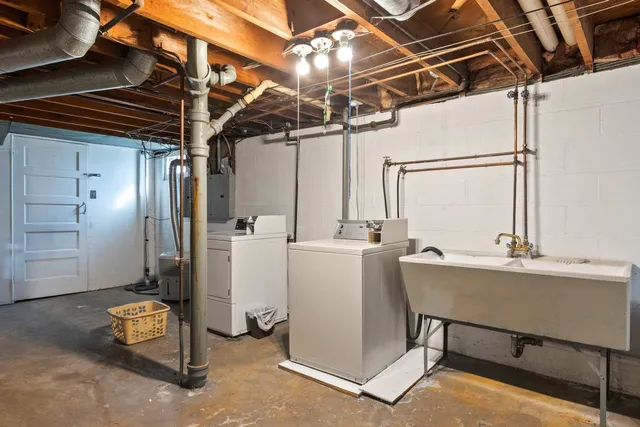 $314,900 | 1231 Shawano Avenue, Green Bay, WI 54303