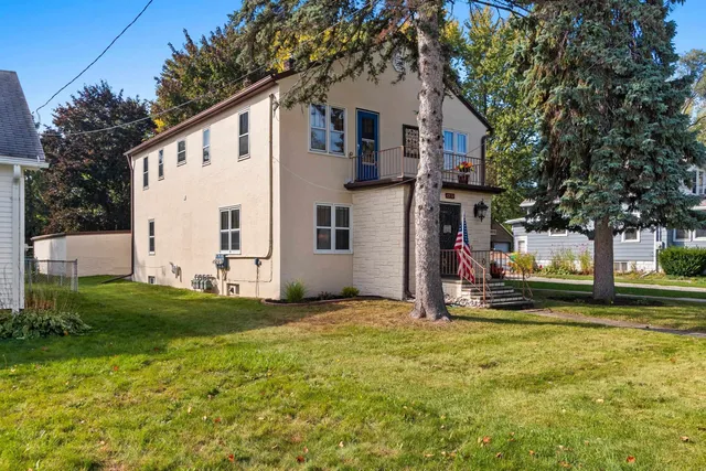 $314,900 | 1231 Shawano Avenue, Green Bay, WI 54303