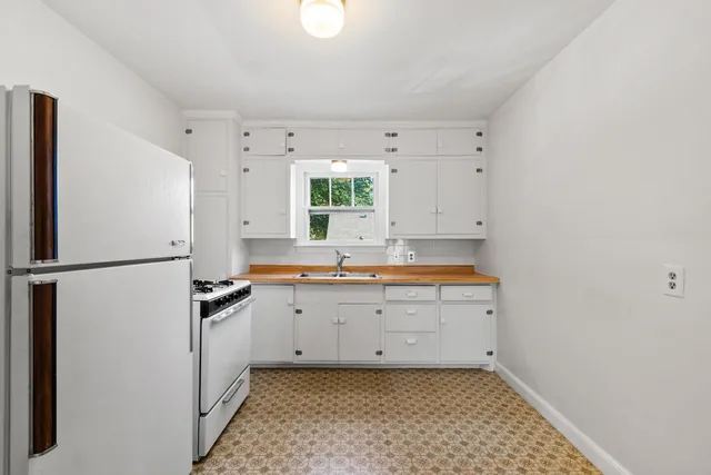 $314,900 | 1231 Shawano Avenue, Green Bay, WI 54303