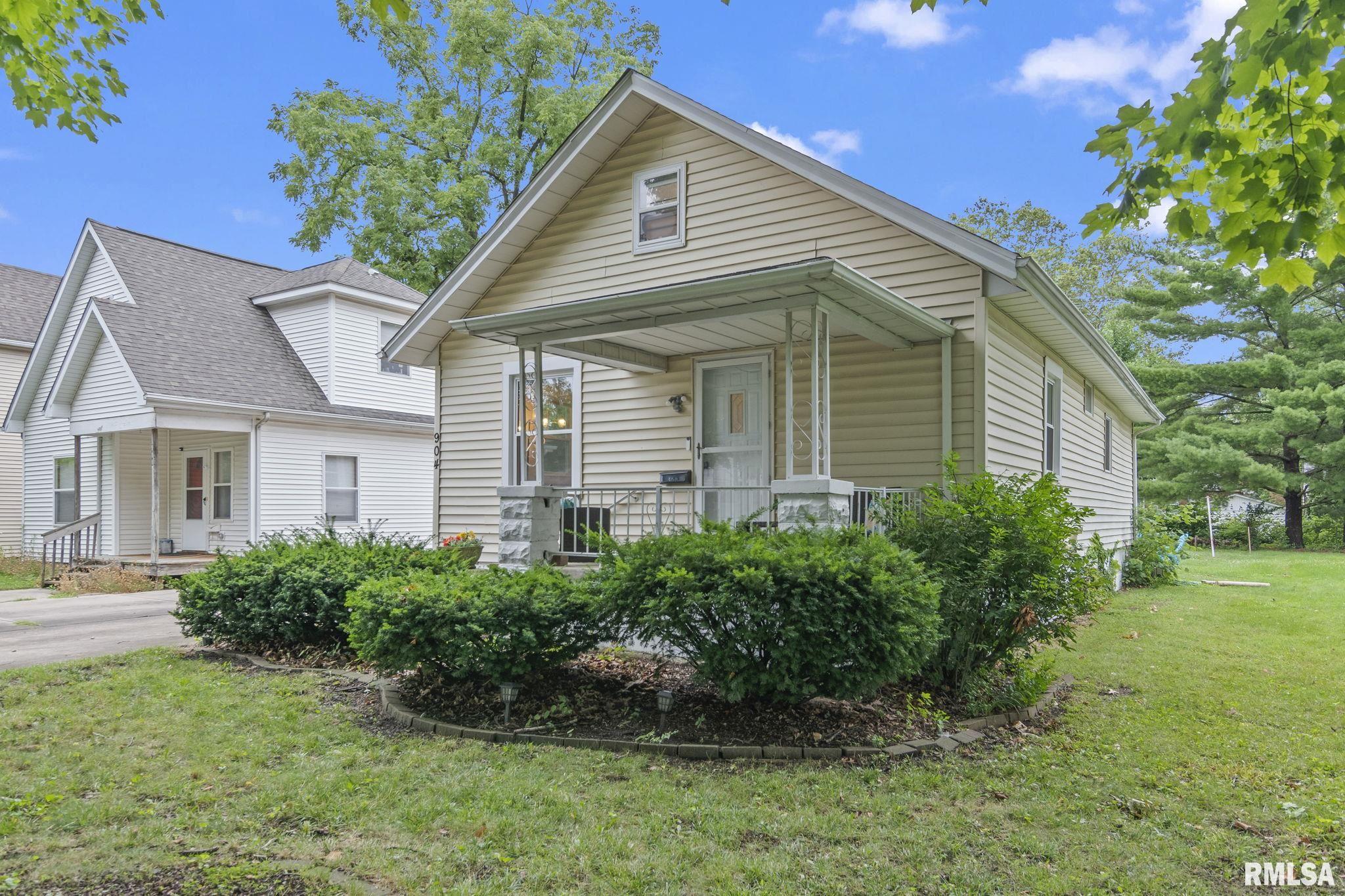 904 Cleveland Avenue Springfield, IL 62704 - Photo 2 of 37