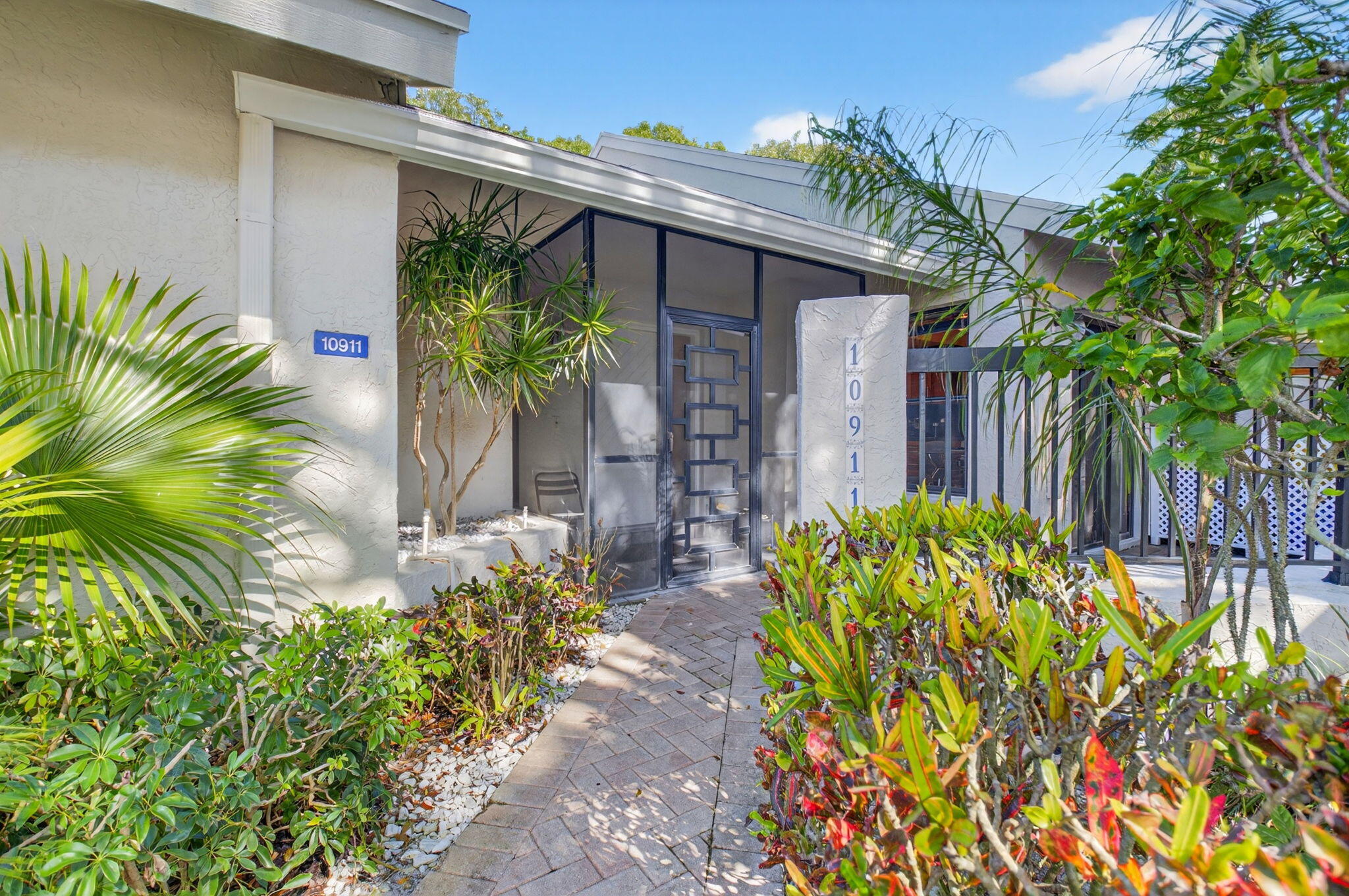 10911 Lake Front Place Boca Raton, FL 33498 - Photo 29 of 46 4-web-or-mls-DSC_4351