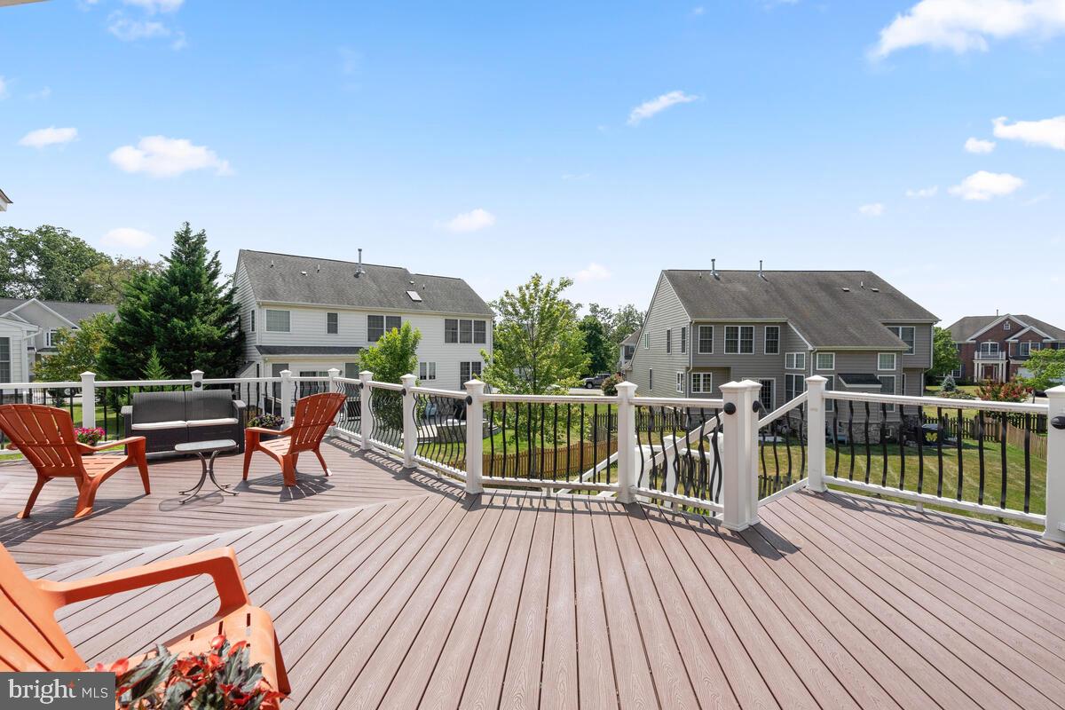 42819 Conquest Circle Ashburn, VA 20148 - Photo 45 of 55 a view of a balcony with chairs