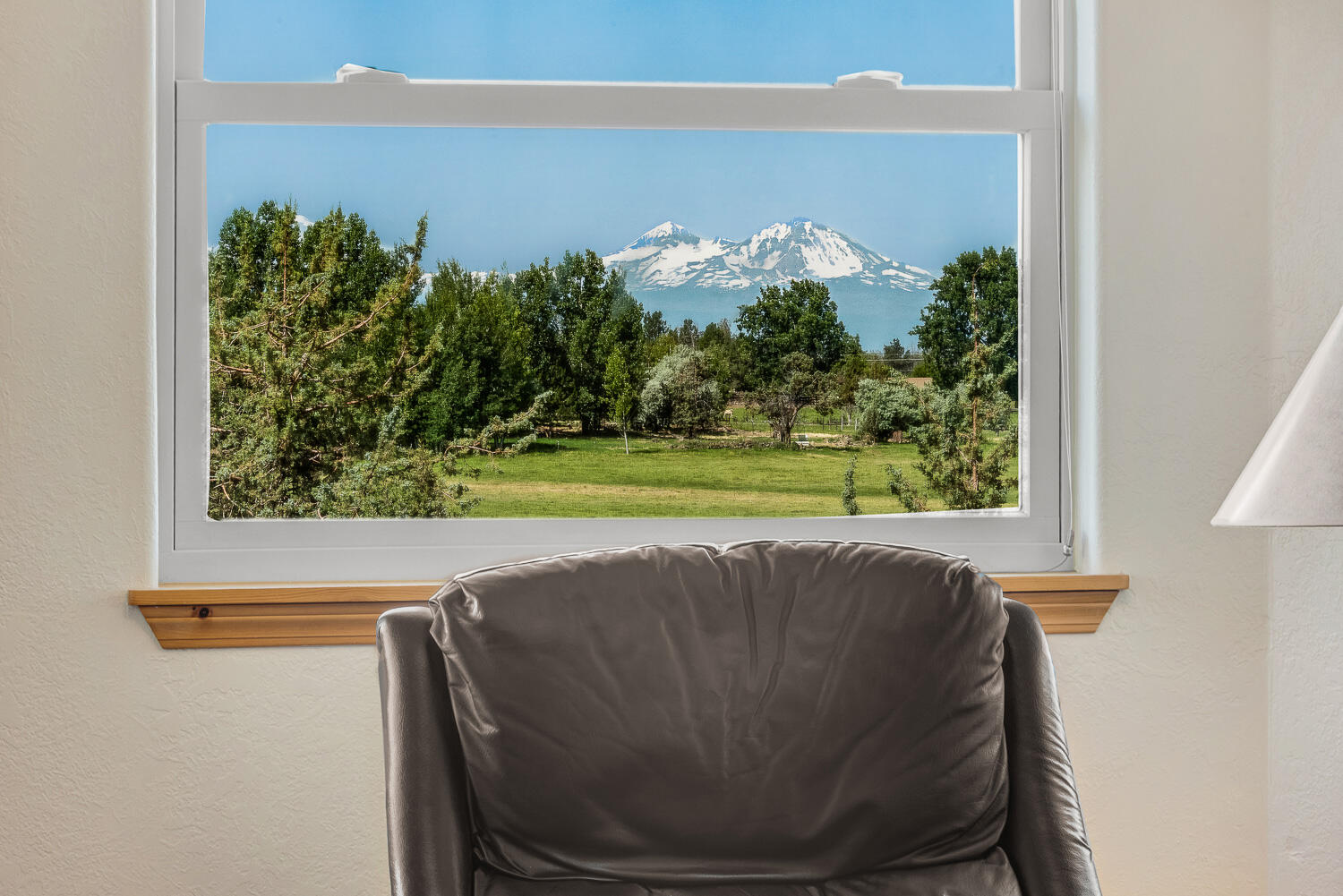 10934 Fleming Road Powell Butte, OR 97753 - Photo 19 of 56 Gallery Image 19
