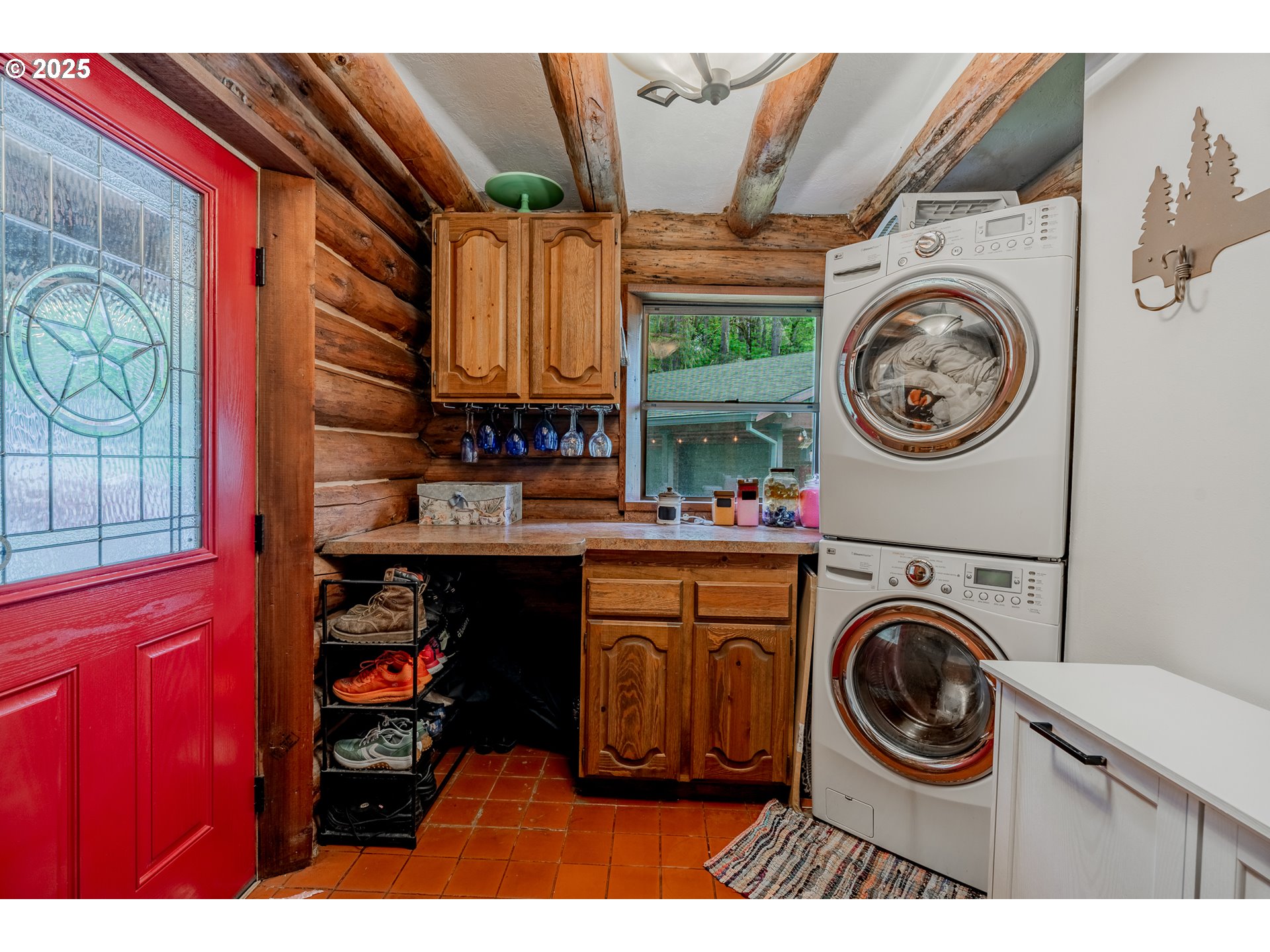 16850 Southwest Pit Road Hillsboro, OR 97123 - Photo 13 of 48 a utility room with dryer and washer
