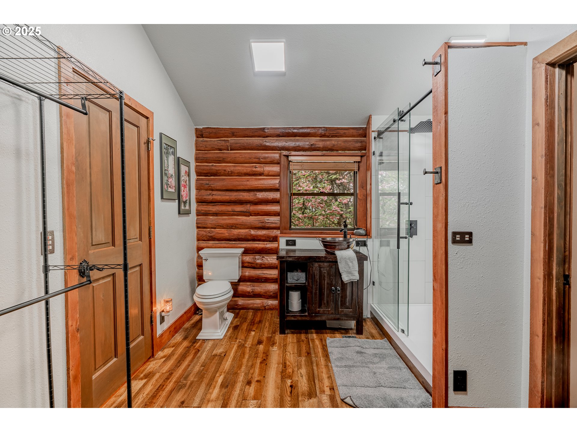 16850 Southwest Pit Road Hillsboro, OR 97123 - Photo 20 of 48 a view of entryway with wooden floor