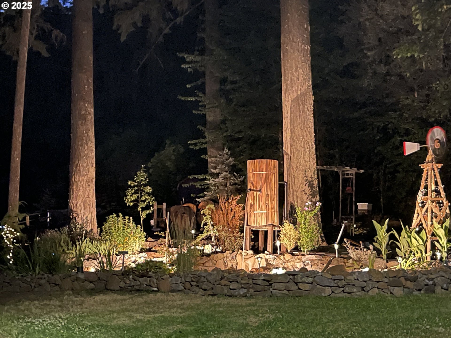 16850 Southwest Pit Road Hillsboro, OR 97123 - Photo 40 of 48 a view of outdoor space and yard