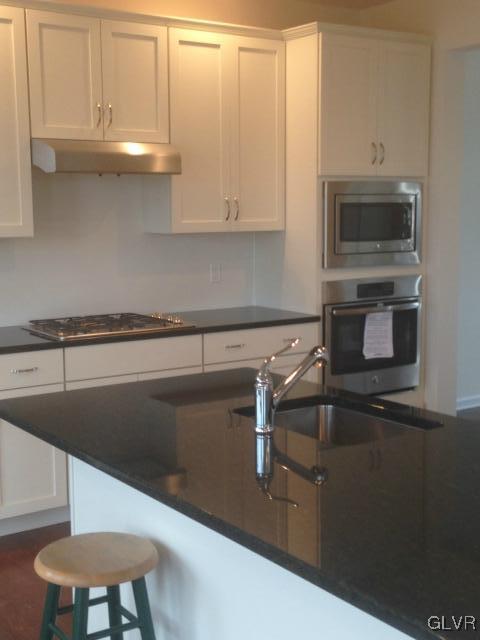 4060 Walter Road Bethlehem, PA 18020 - Photo 5 of 9 Gallery Image 5