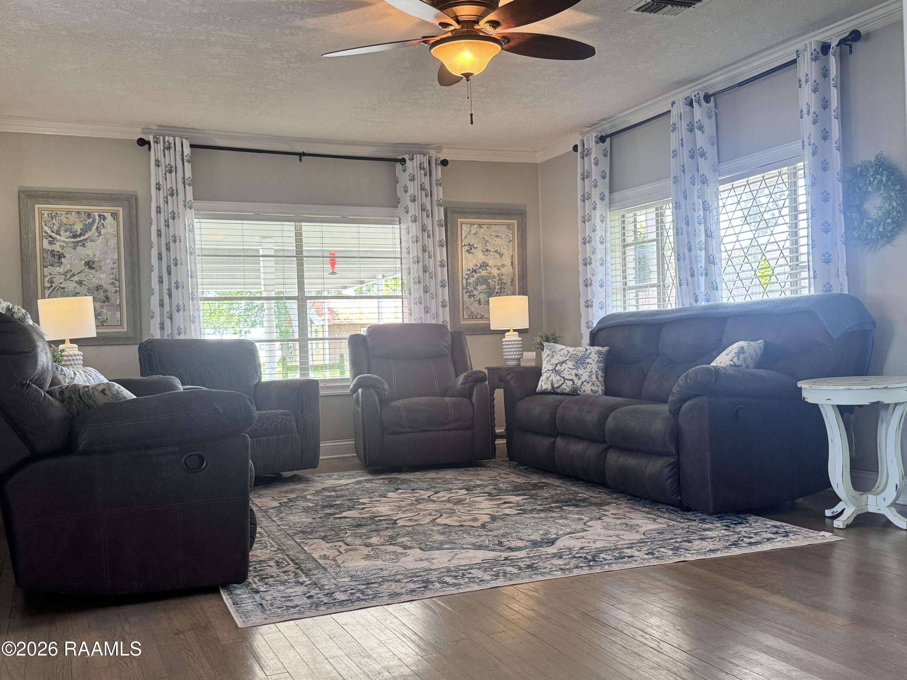 209 Pine Street Iota, LA 70543 - Photo 5 of 18 IMG_8326
