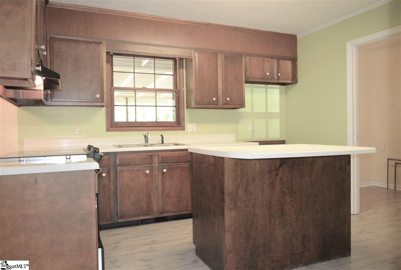 300 Colony Road Travelers Rest, SC 29690 - Photo 7 of 28 Gallery Image 7