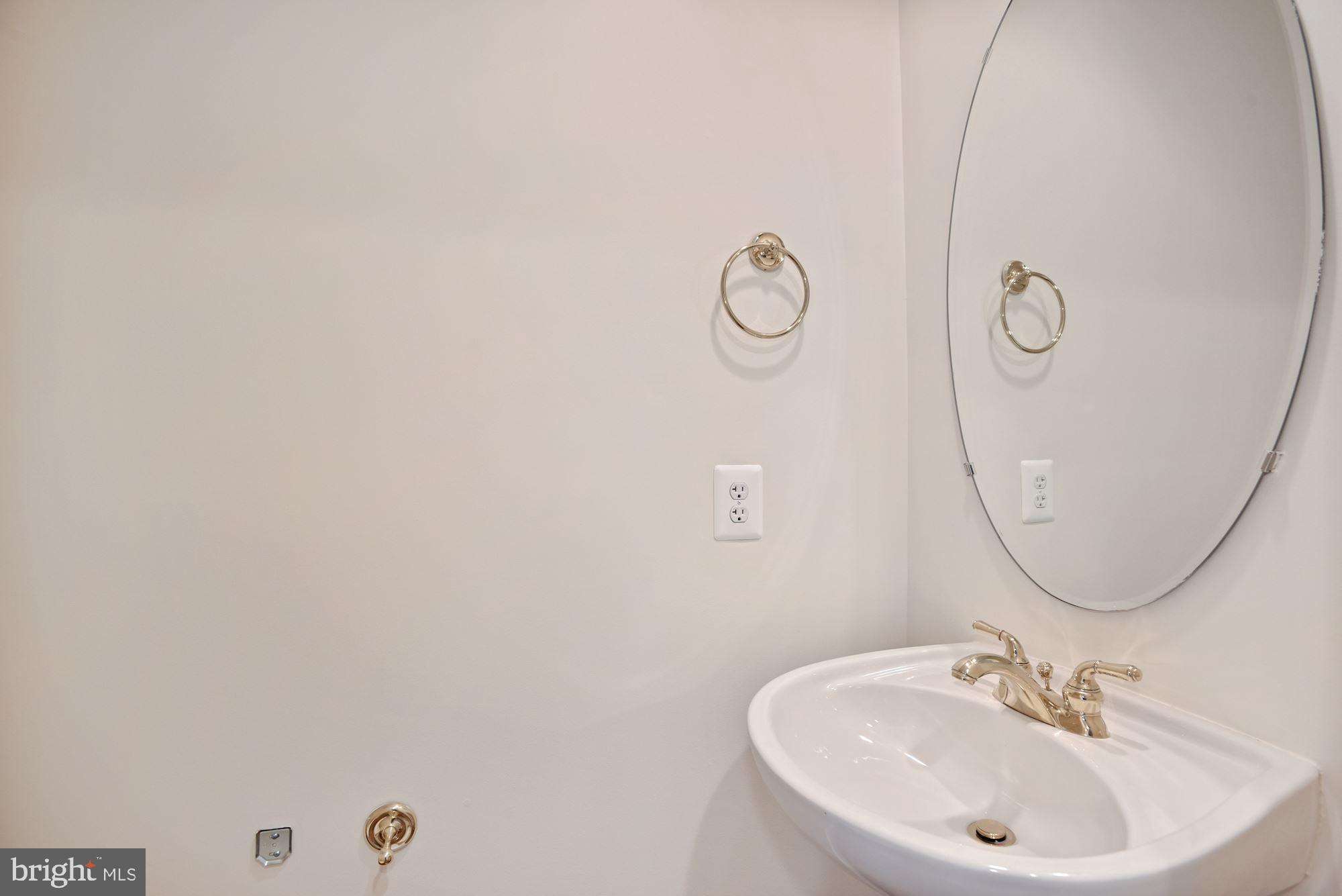 1614 Leeds Castle Drive Vienna, VA 22182 - Photo 14 of 37