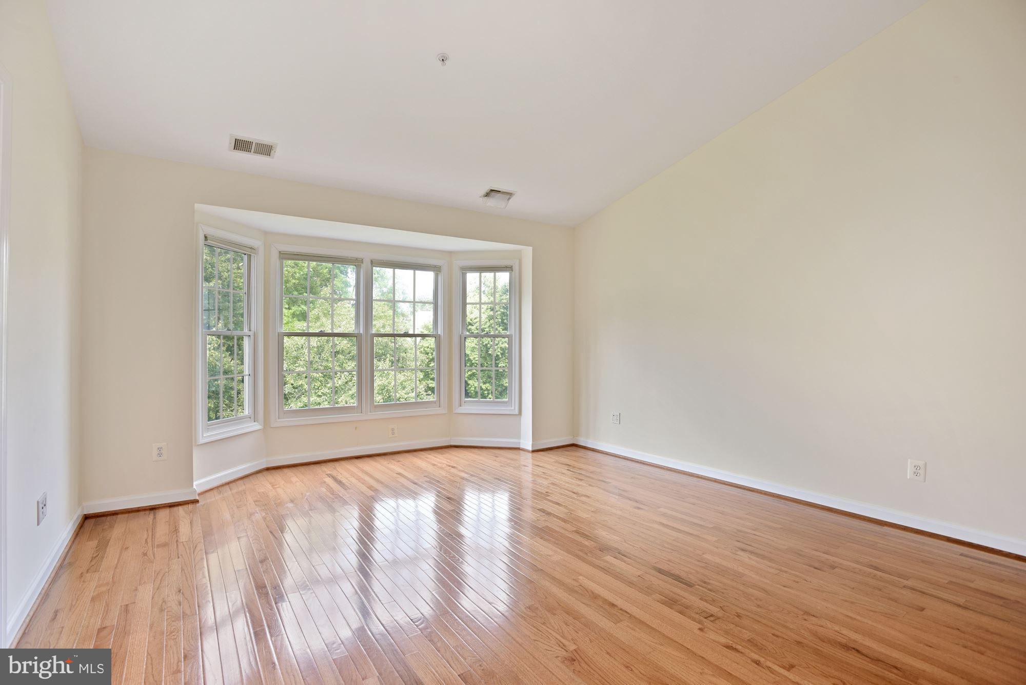 1614 Leeds Castle Drive Vienna, VA 22182 - Photo 19 of 37