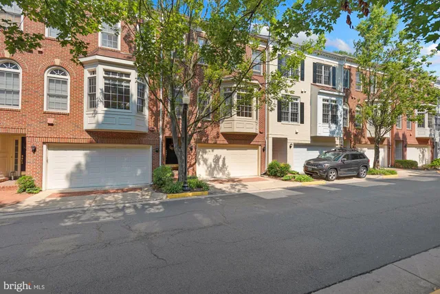 $4,500 | 1614 Leeds Castle Drive, Vienna, VA 22182