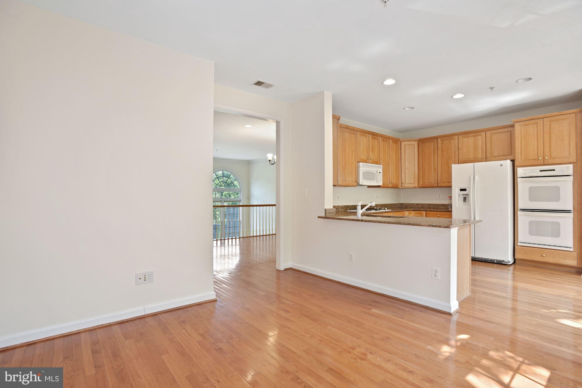 1614 Leeds Castle Drive Vienna, VA 22182 - Photo 26 of 37