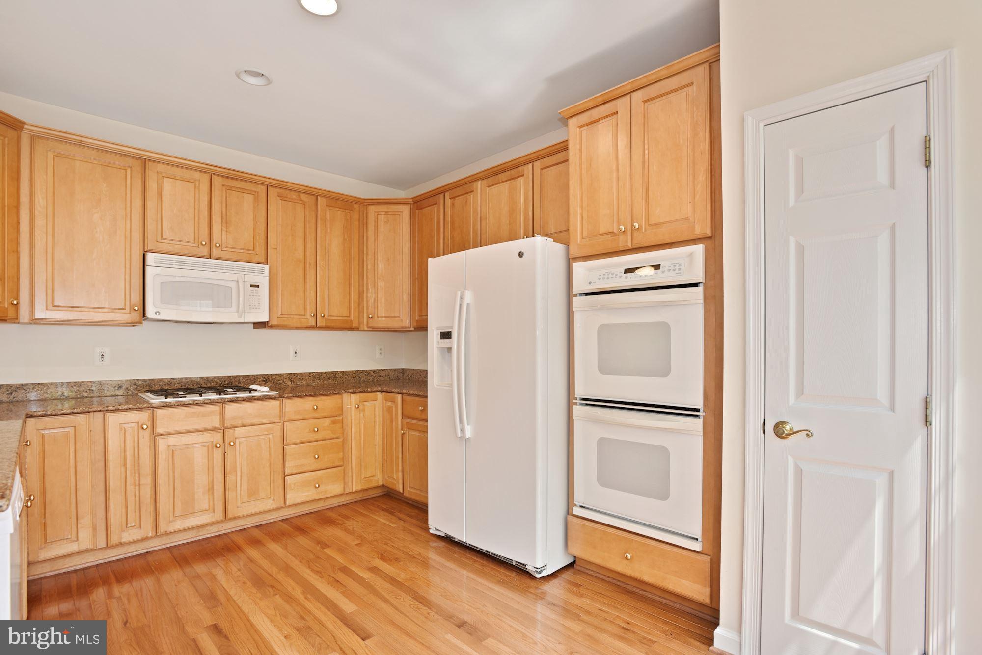 1614 Leeds Castle Drive Vienna, VA 22182 - Photo 28 of 37