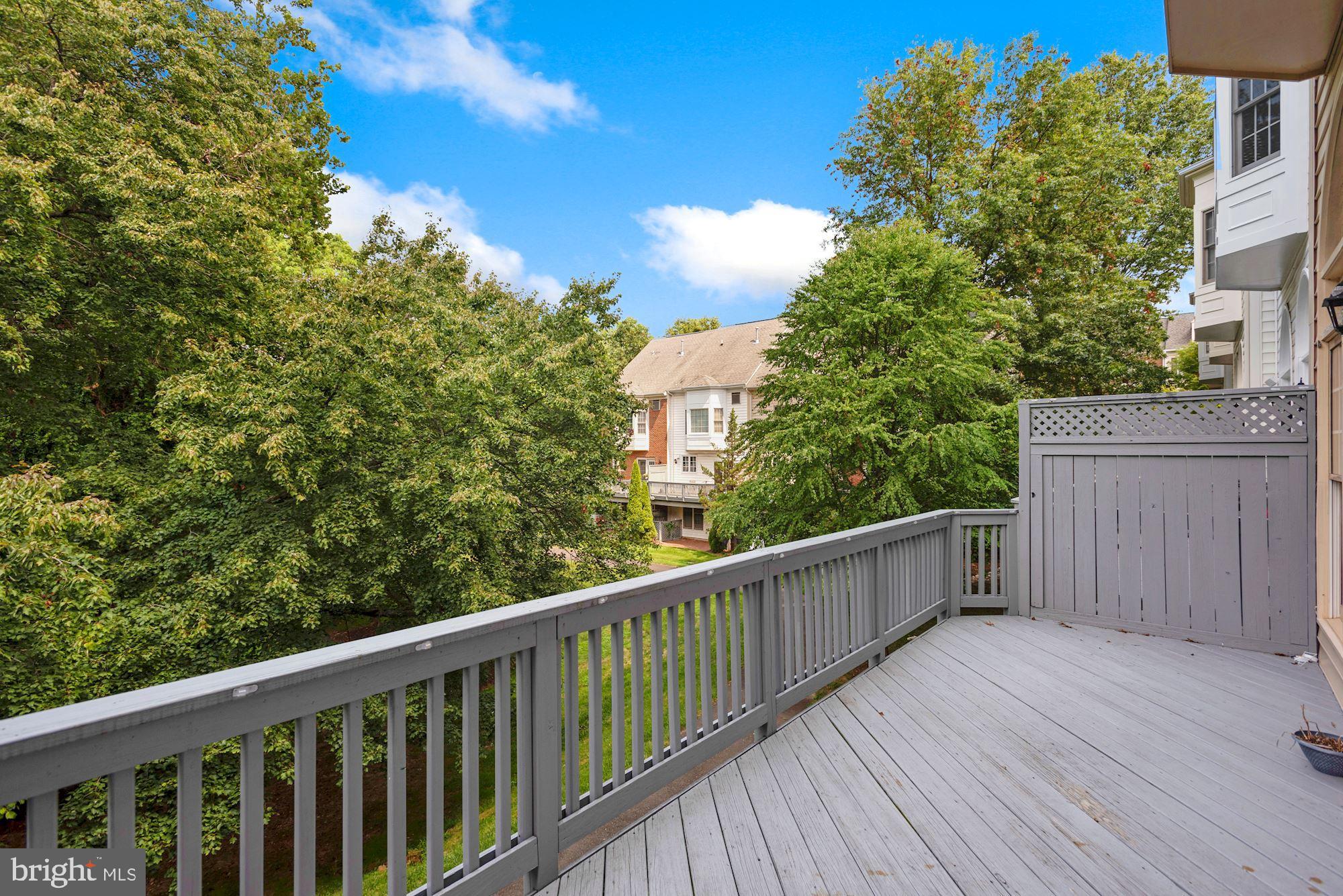 1614 Leeds Castle Drive Vienna, VA 22182 - Photo 35 of 37