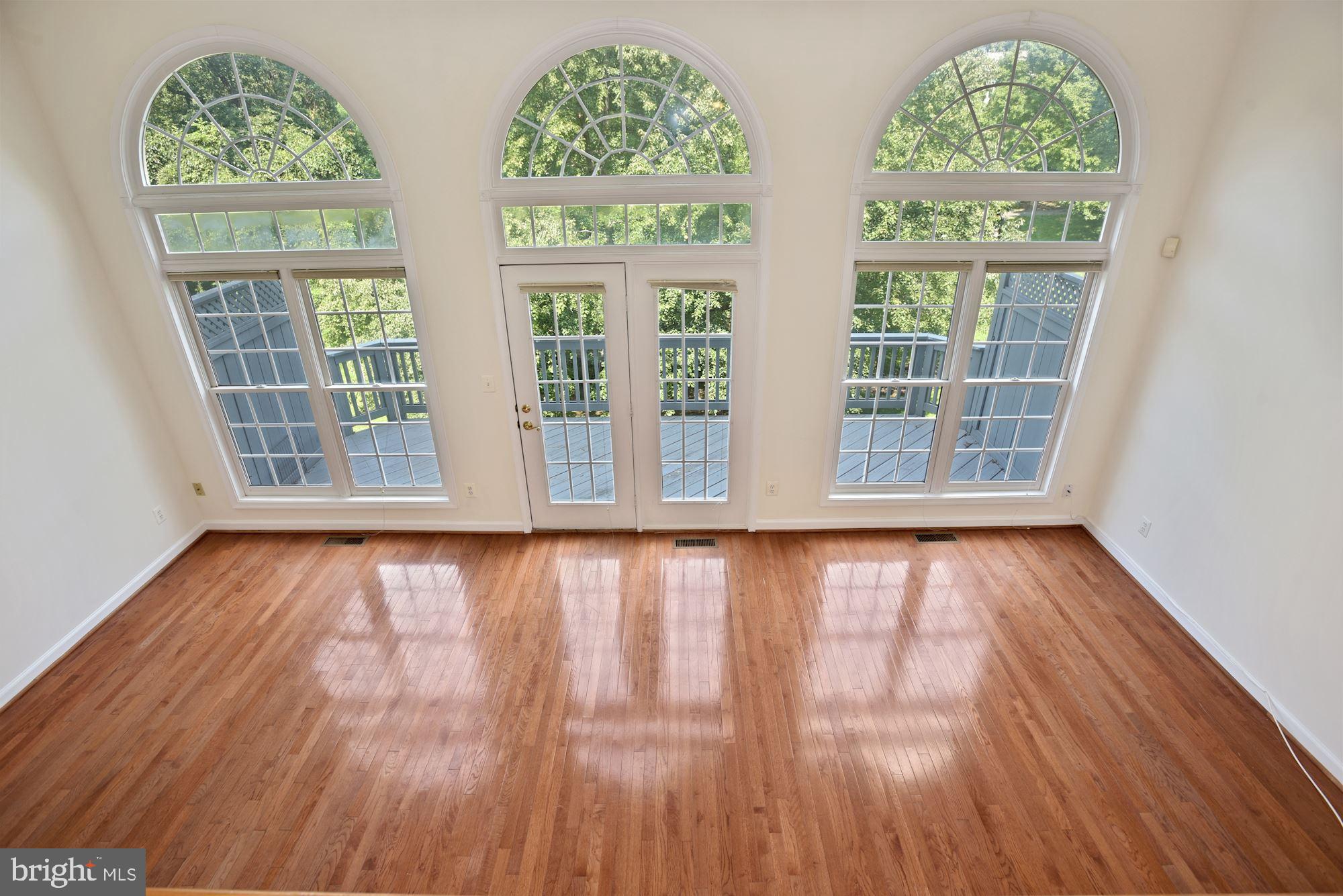 1614 Leeds Castle Drive Vienna, VA 22182 - Photo 10 of 37