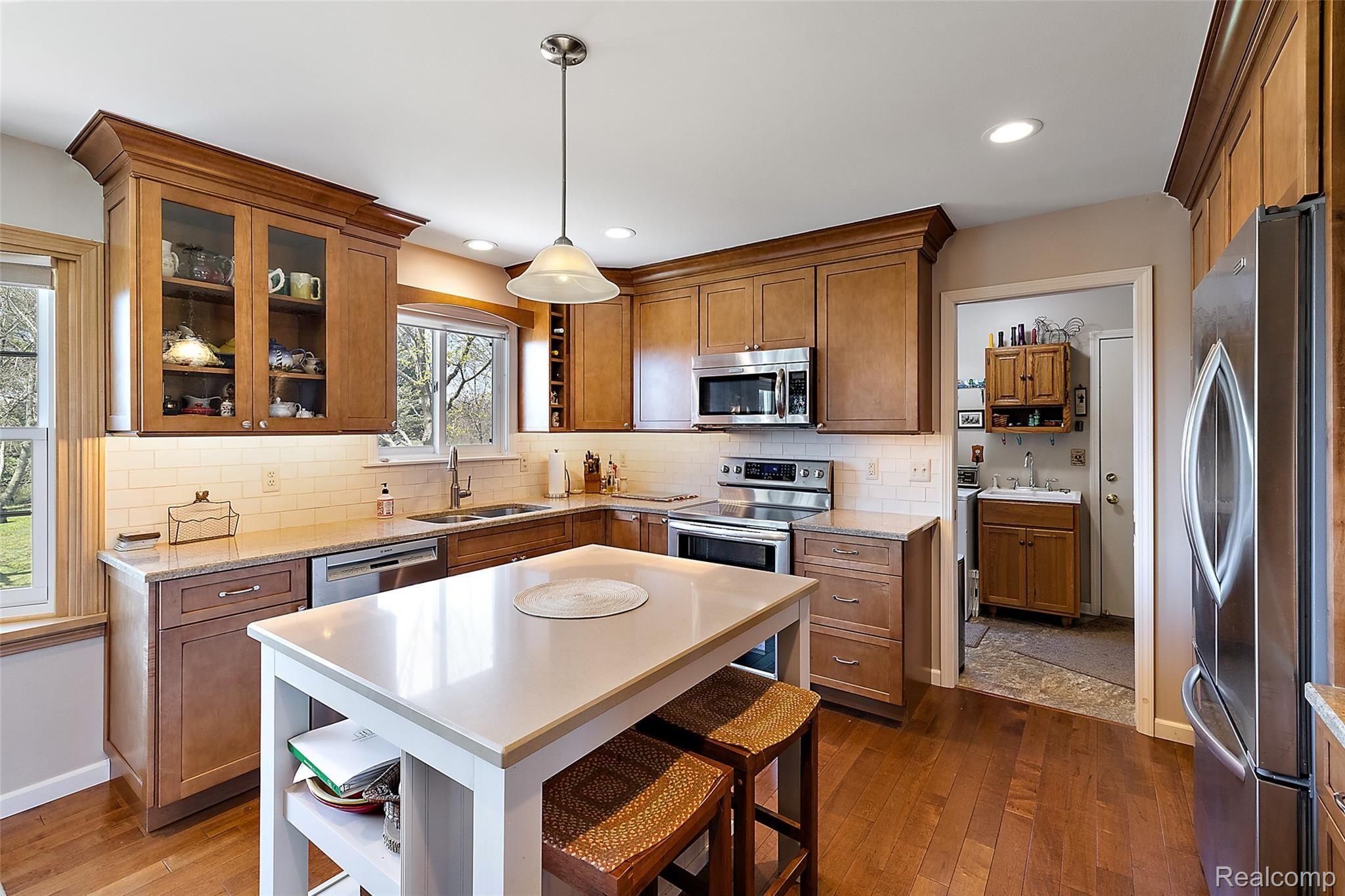 2656 Lake George Road Oakland, MI 48363 - Photo 11 of 64 2656 Lake George-35.jpg