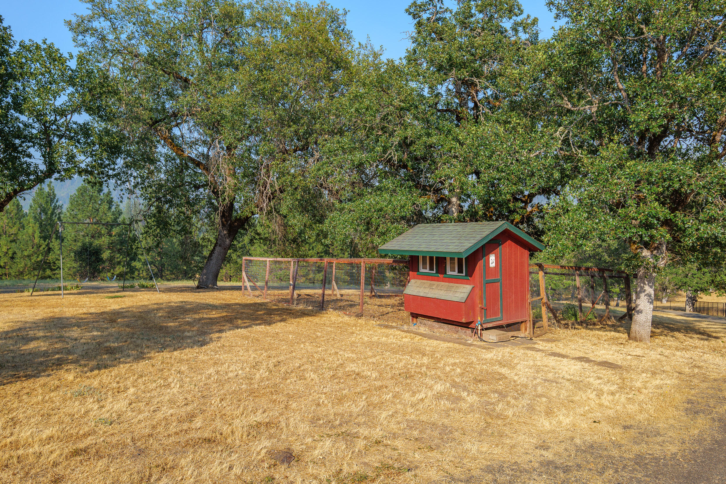 536 Ragsdale Road Trail, OR 97541 - Photo 59 of 67 a house view with a backyard space