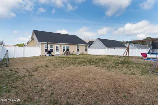 $288,500 | 200 Chandler Simpson Court, Beulaville, NC 28518