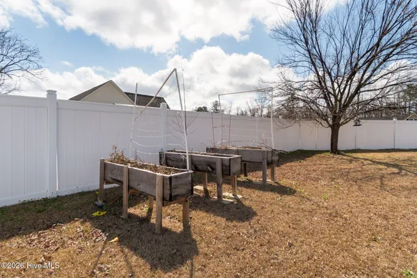 $288,500 | 200 Chandler Simpson Court, Beulaville, NC 28518