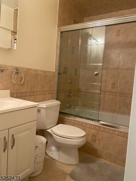 14 Jaques Street, Unit 24 Elizabeth, NJ 07201 - Photo 11 of 17 a bathroom with a toilet and a shower