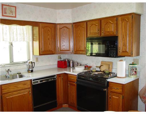 190 Killarney Road Wexford, PA 15090 - Photo 8 of 11 Kitchen.