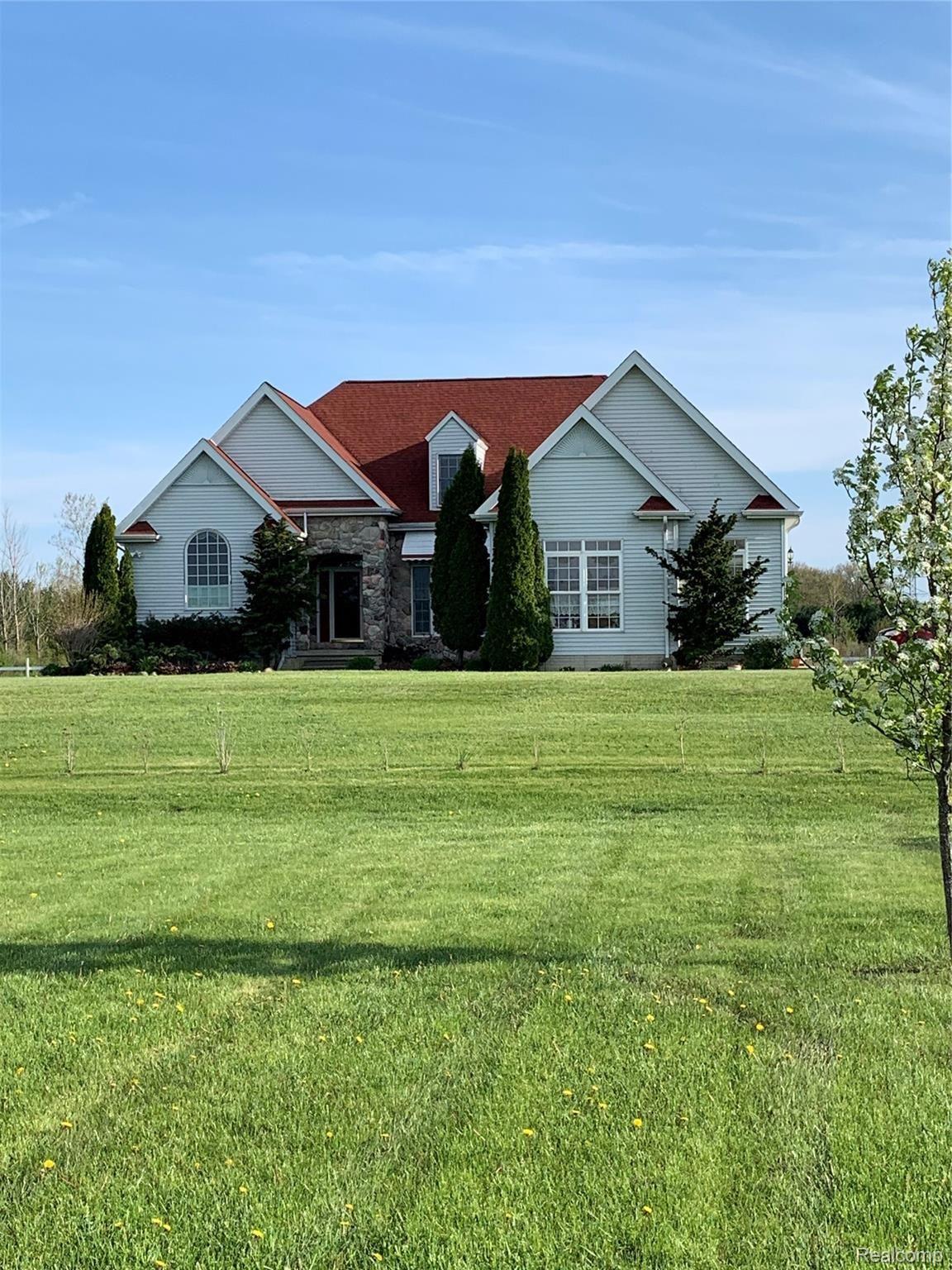 2683 Carleton West Road Carleton, MI 48117 - Photo 2 of 87 9139B798-0233-4059-B08C-67D4AEFF1F9D.jpeg