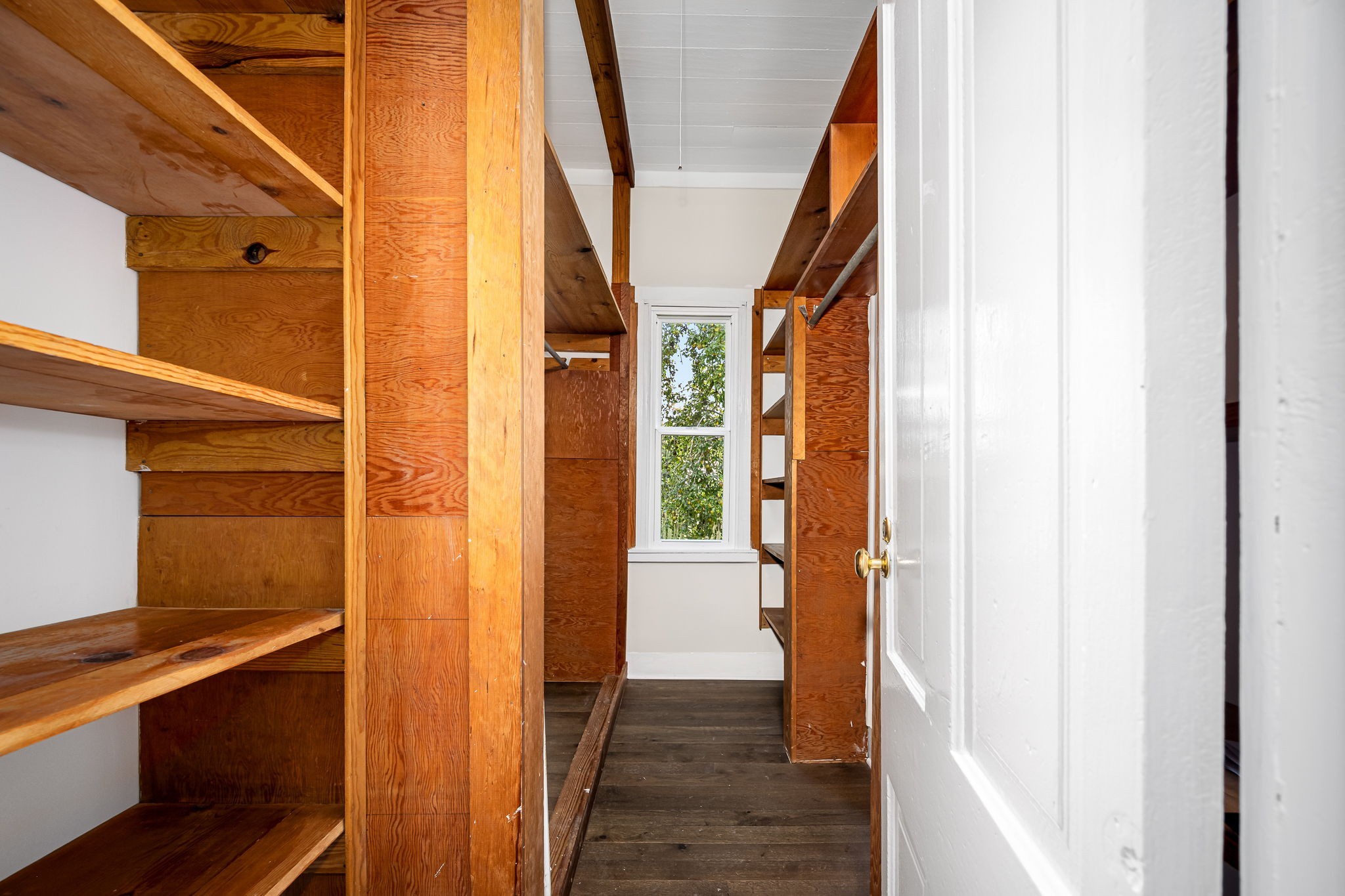 112 R E Davenport Avenue Auburntown, TN 37016 - Photo 25 of 43 a view of front door
