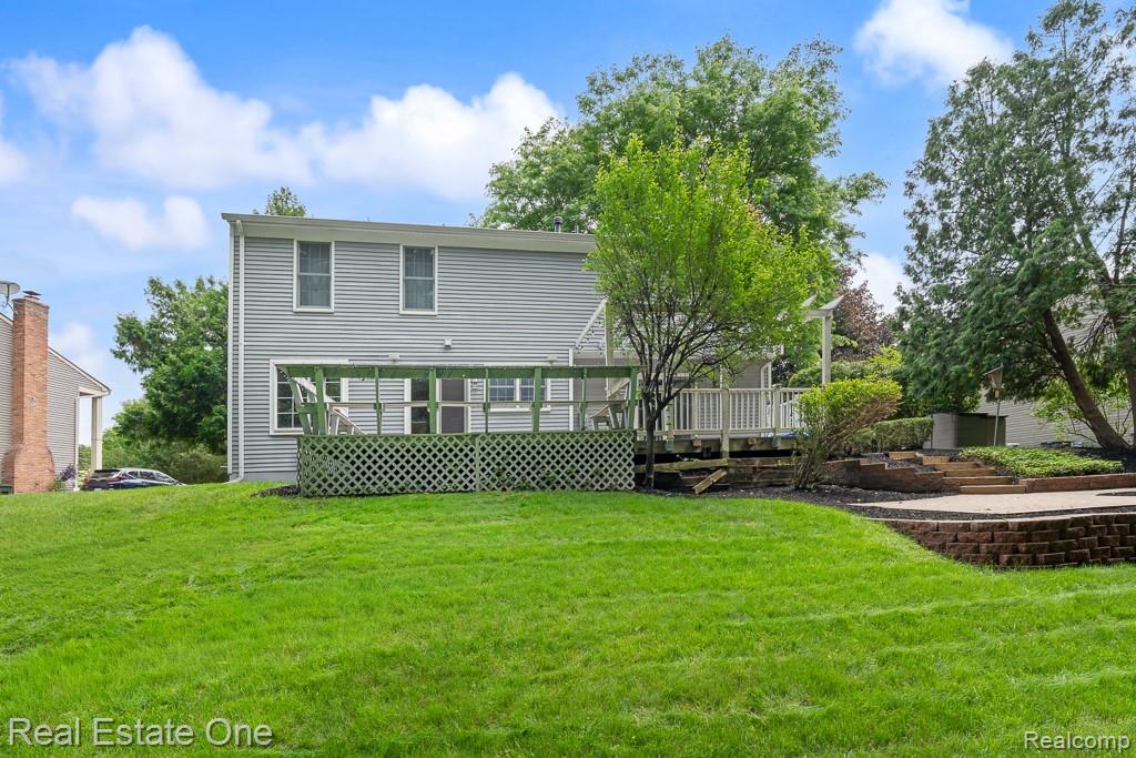 1377 Barneswood Lane Rochester, MI 48306 - Photo 4 of 39 1377 Barneswood_MLS-007 - Copy.jpg