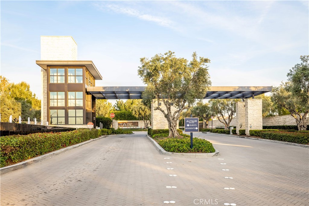 92 Interstellar Irvine, CA 92618 - Photo 2 of 64 a view of a house with backyard and a garden
