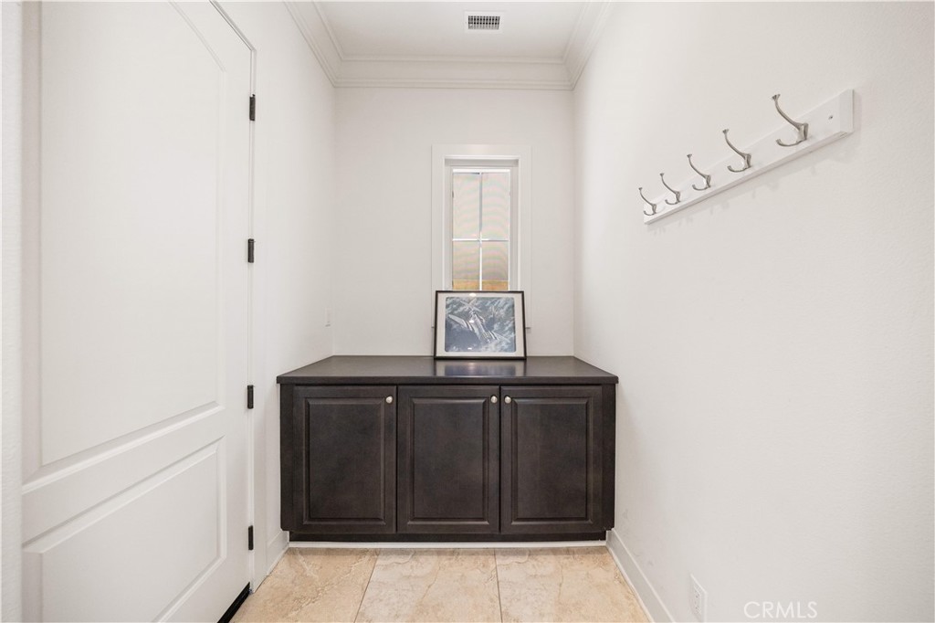 92 Interstellar Irvine, CA 92618 - Photo 24 of 64 a view of entryway