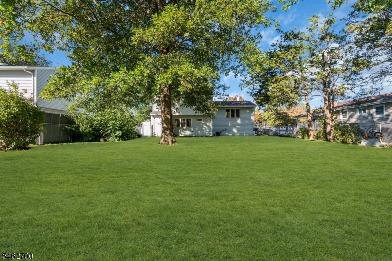102 Avonridge Road Raritan, NJ 08869 - Photo 23 of 28 Gallery Image 23