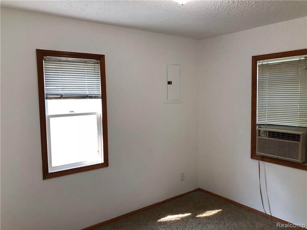 3612 Branch Road Flint, MI 48506 - Photo 14 of 21 IMG_0334.JPG
