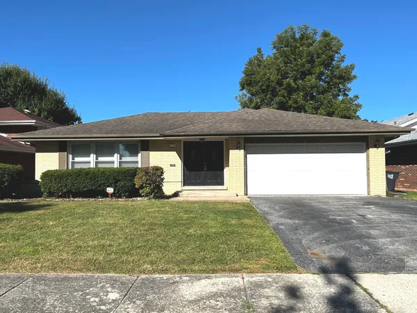 $253,000 | 17120 University Avenue, South Holland, IL 60473