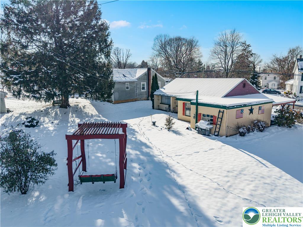 1407 Richmond Road Easton, PA 18040 - Photo 4 of 43