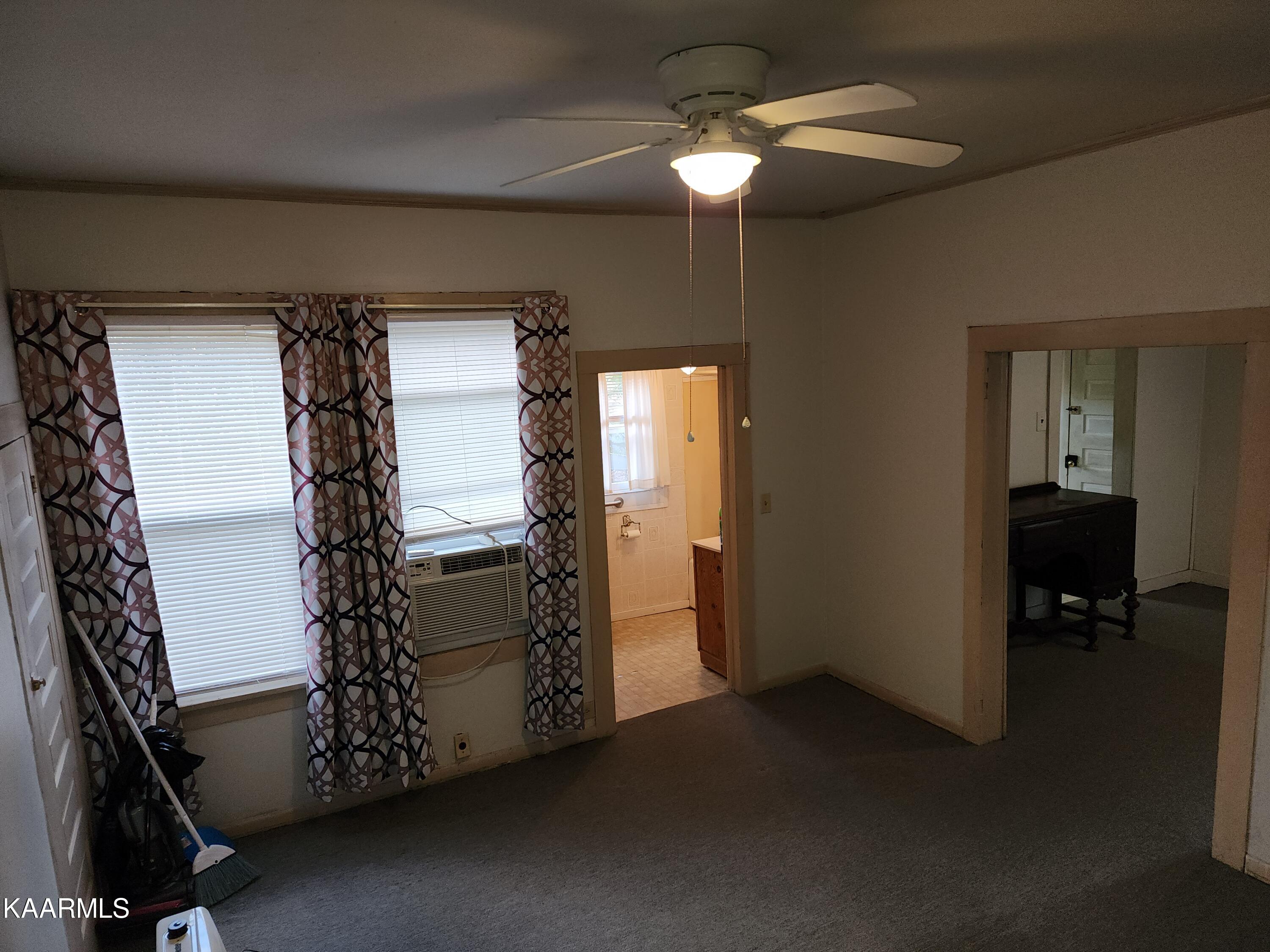 501 High Street Athens, TN 37303 - Photo 15 of 24 20221018_174622