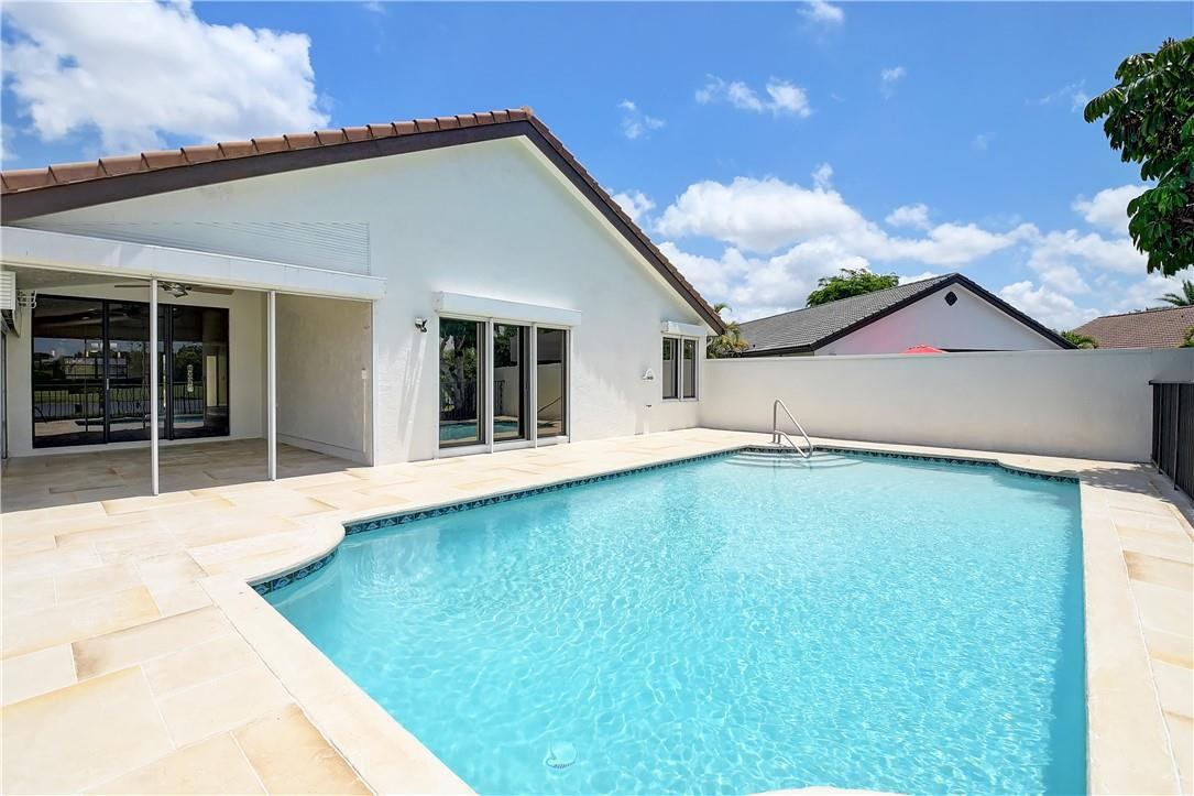 21423 Bridgeview Drive Boca Raton, FL 33428 - Photo 31 of 68 Photo 31